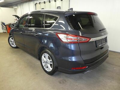 Ford S-MAX Gebrauchtwagen