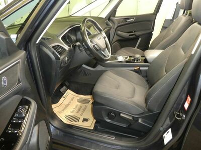 Ford S-MAX Gebrauchtwagen