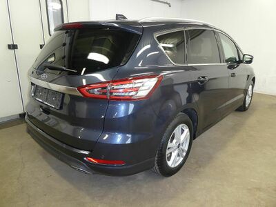 Ford S-MAX Gebrauchtwagen
