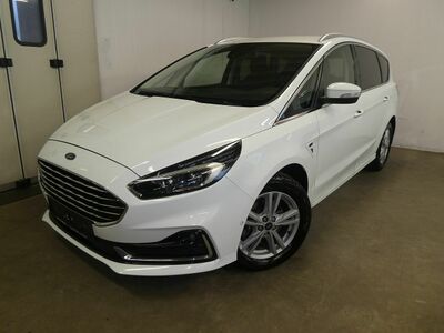 Ford S-MAX Gebrauchtwagen