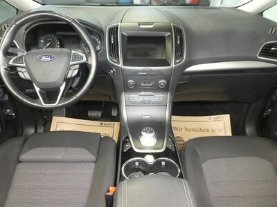 Ford S-MAX Gebrauchtwagen
