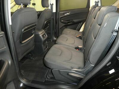 Ford S-MAX Gebrauchtwagen