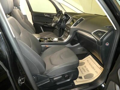 Ford S-MAX Gebrauchtwagen