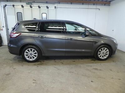 Ford S-MAX Gebrauchtwagen