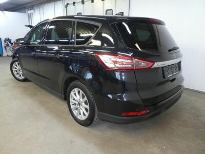 Ford S-MAX Gebrauchtwagen