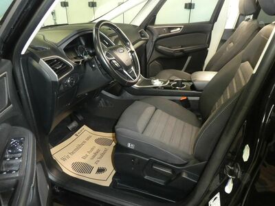 Ford S-MAX Gebrauchtwagen