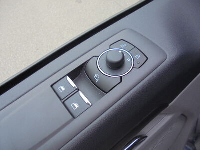 Ford Tourneo Custom Neuwagen