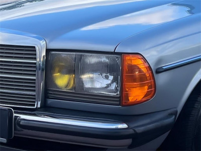 Mercedes-Benz 230 Gebrauchtwagen