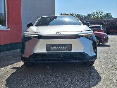 Toyota bZ4X Vorführwagen