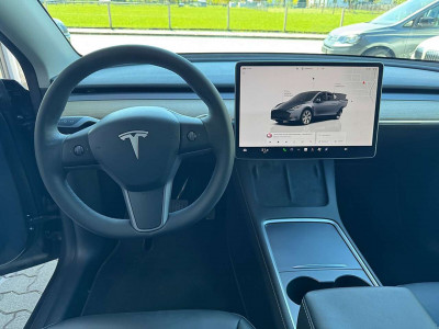 Tesla Model Y Gebrauchtwagen
