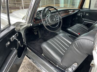 Mercedes-Benz 280 SE COUPE Oldtimer