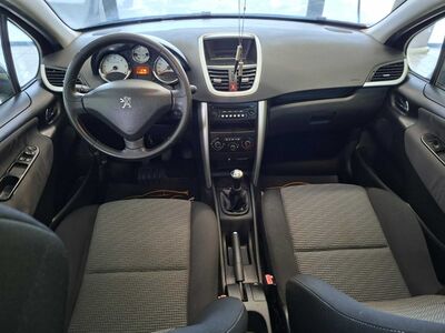 Peugeot 207 Gebrauchtwagen