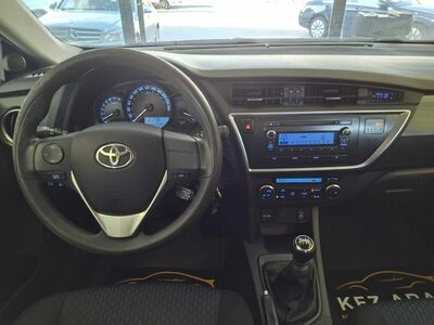 Toyota Auris Gebrauchtwagen Toyota Auris Gebrauchtwagen