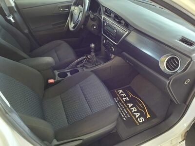 Toyota Auris Gebrauchtwagen Toyota Auris Gebrauchtwagen