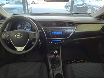 Toyota Auris Gebrauchtwagen Toyota Auris Gebrauchtwagen