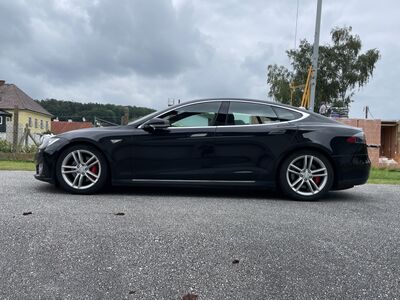 Tesla Model S Gebrauchtwagen