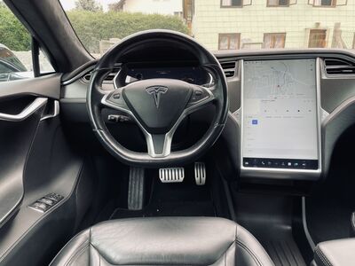 Tesla Model S Gebrauchtwagen