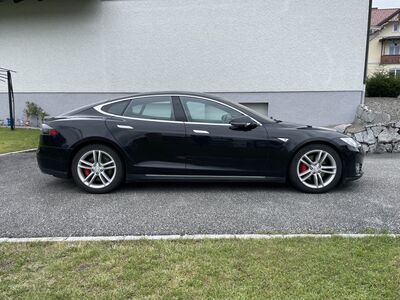 Tesla Model S Gebrauchtwagen