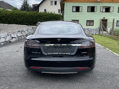 Tesla Model S Gebrauchtwagen