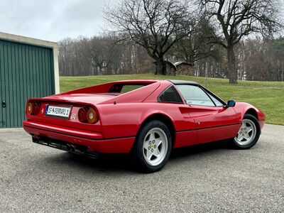 Ferrari 328 GTB/GTS Gebrauchtwagen Ferrari 328 GTB/GTS Gebrauchtwagen