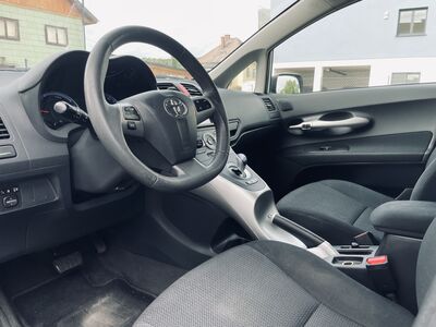Toyota Auris Gebrauchtwagen