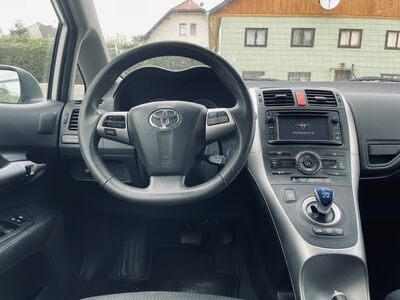 Toyota Auris Gebrauchtwagen