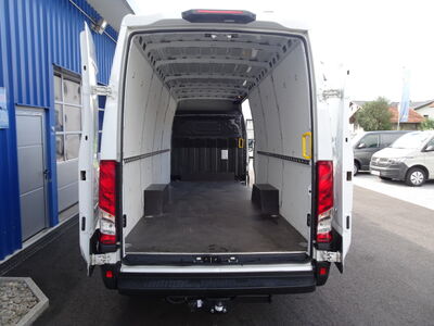 Iveco Daily Gebrauchtwagen Iveco Daily Gebrauchtwagen