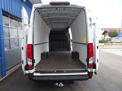 Iveco Daily Gebrauchtwagen Iveco Daily Gebrauchtwagen