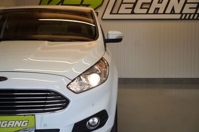 Ford S-MAX Gebrauchtwagen