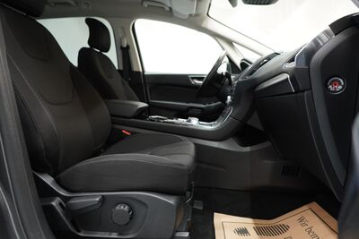 Ford S-MAX Gebrauchtwagen