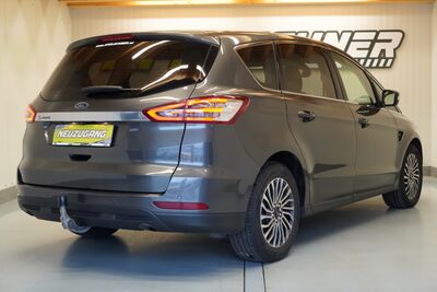 Ford S-MAX Gebrauchtwagen