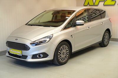 Ford S-MAX Gebrauchtwagen