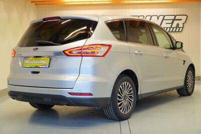 Ford S-MAX Gebrauchtwagen