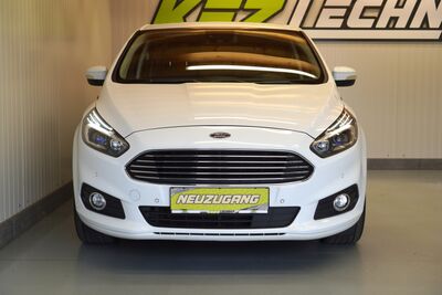 Ford S-MAX Gebrauchtwagen