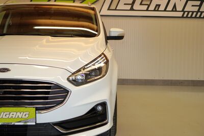 Ford S-MAX Gebrauchtwagen