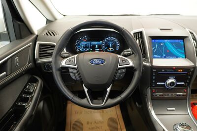 Ford S-MAX Gebrauchtwagen