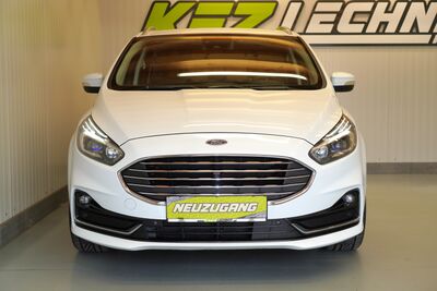 Ford S-MAX Gebrauchtwagen