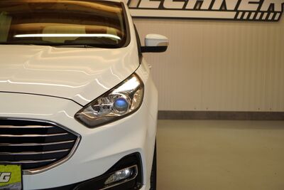 Ford S-MAX Gebrauchtwagen