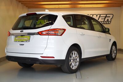 Ford S-MAX Gebrauchtwagen