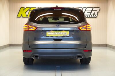Ford S-MAX Gebrauchtwagen