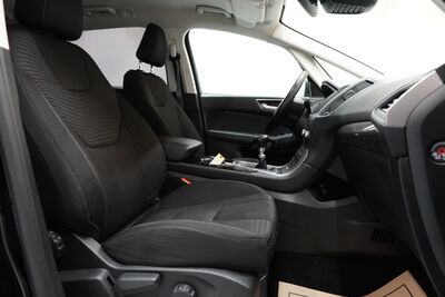 Ford S-MAX Gebrauchtwagen