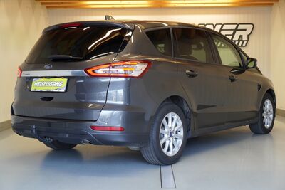 Ford S-MAX Gebrauchtwagen
