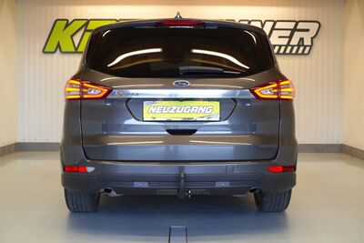 Ford S-MAX Gebrauchtwagen
