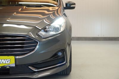 Ford S-MAX Gebrauchtwagen