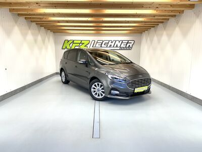 Ford S-MAX Gebrauchtwagen
