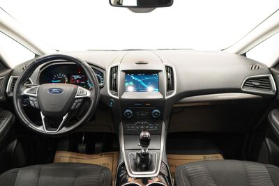 Ford S-MAX Gebrauchtwagen