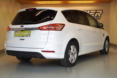 Ford S-MAX Gebrauchtwagen