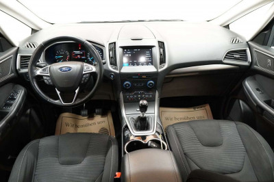 Ford S-MAX Gebrauchtwagen