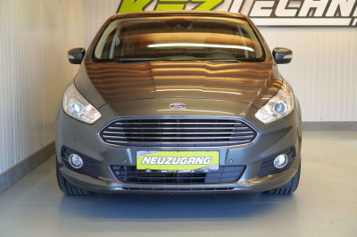 Ford S-MAX Gebrauchtwagen