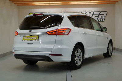 Ford S-MAX Gebrauchtwagen